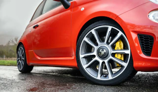 695C Turismo
