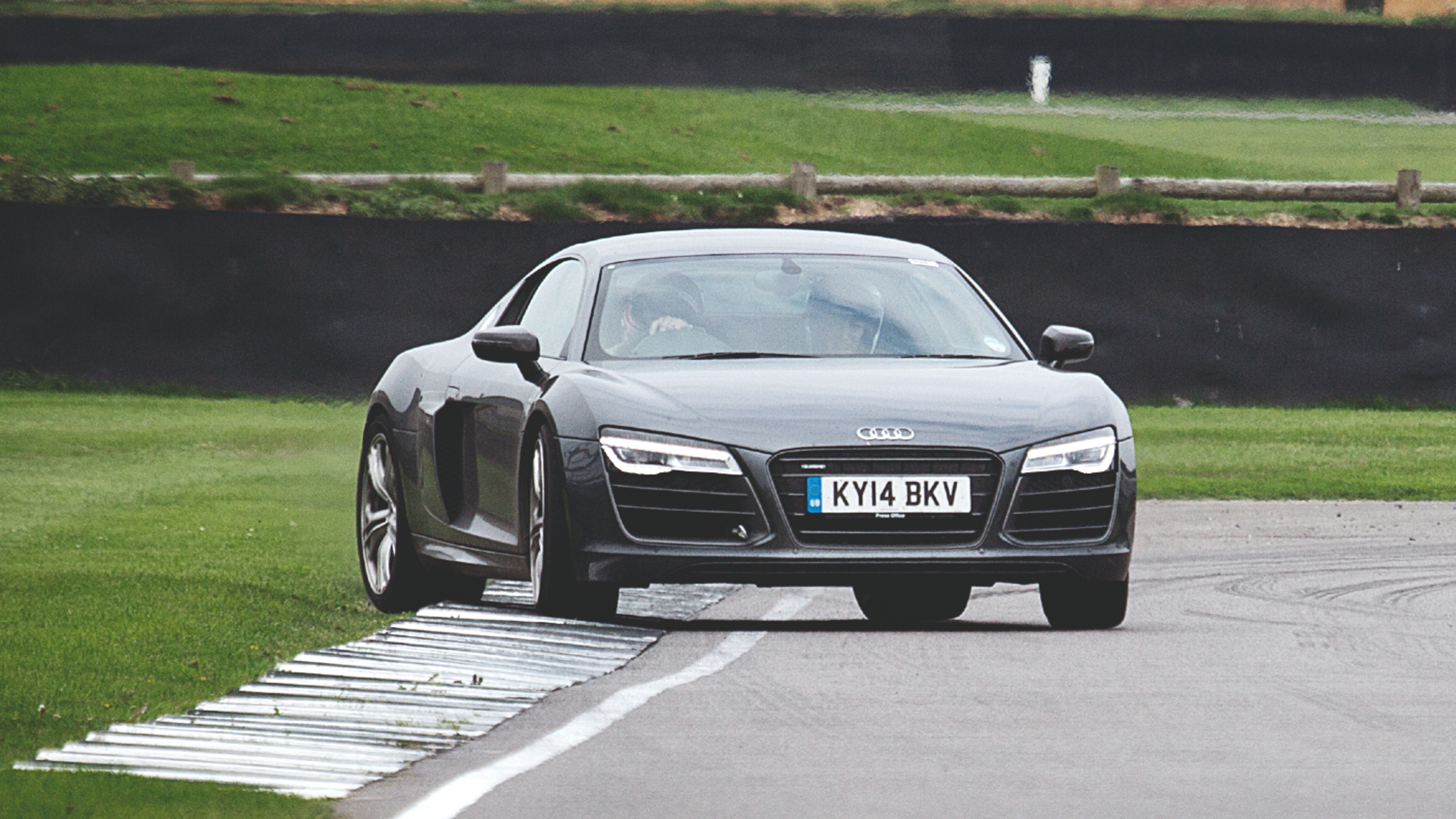 Audi R8 V0 Plus
