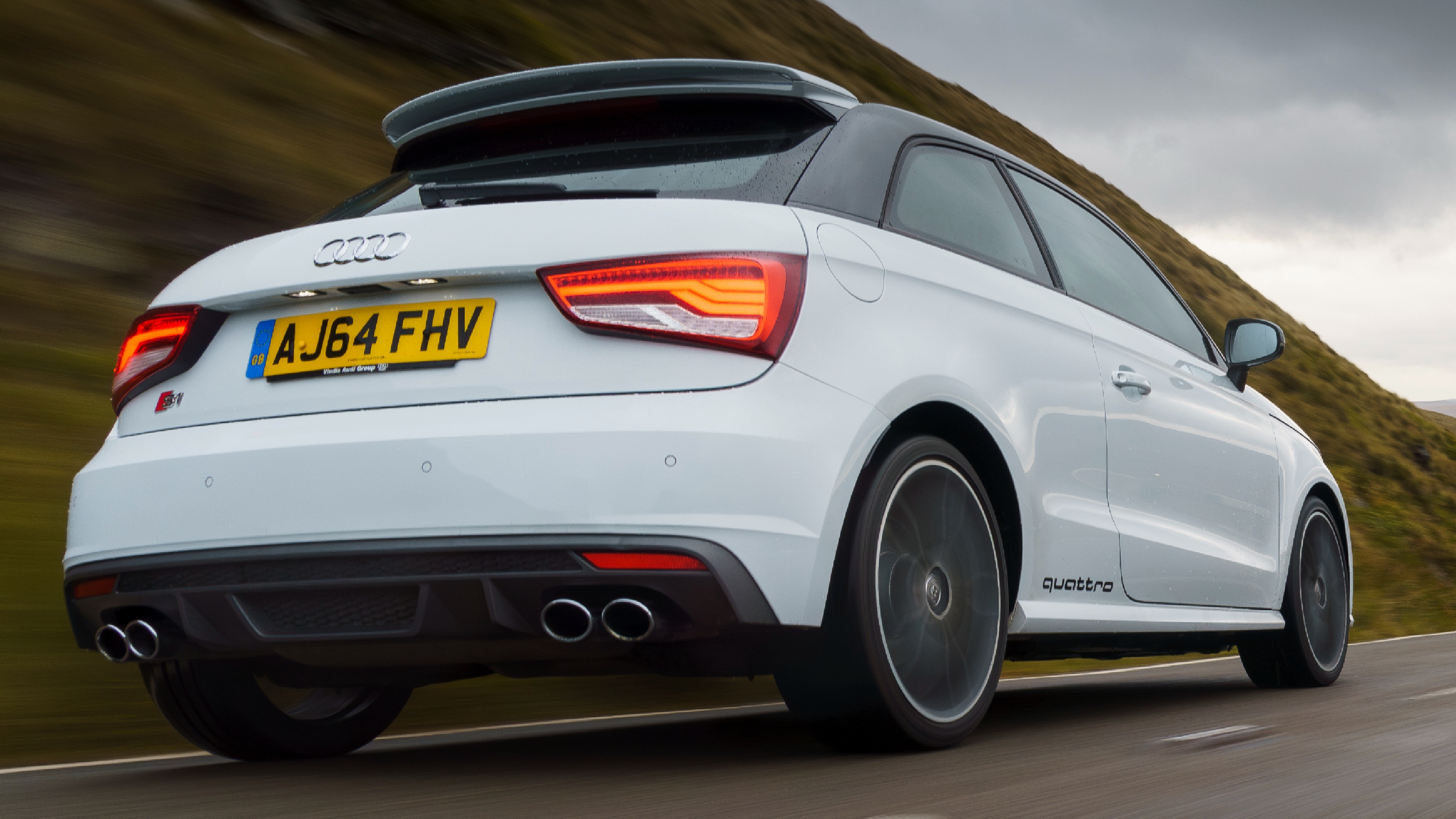 Audi S1
