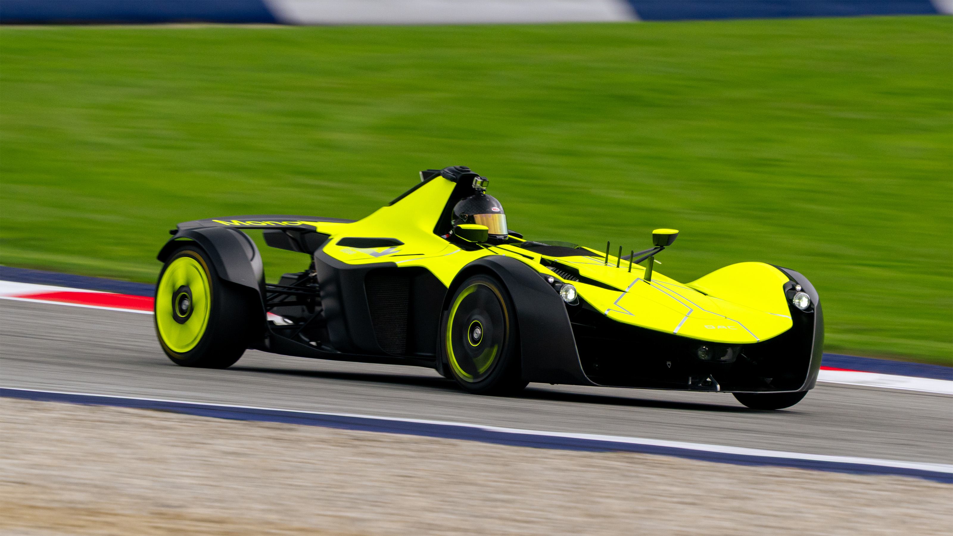 BAC Mono Cup – front
