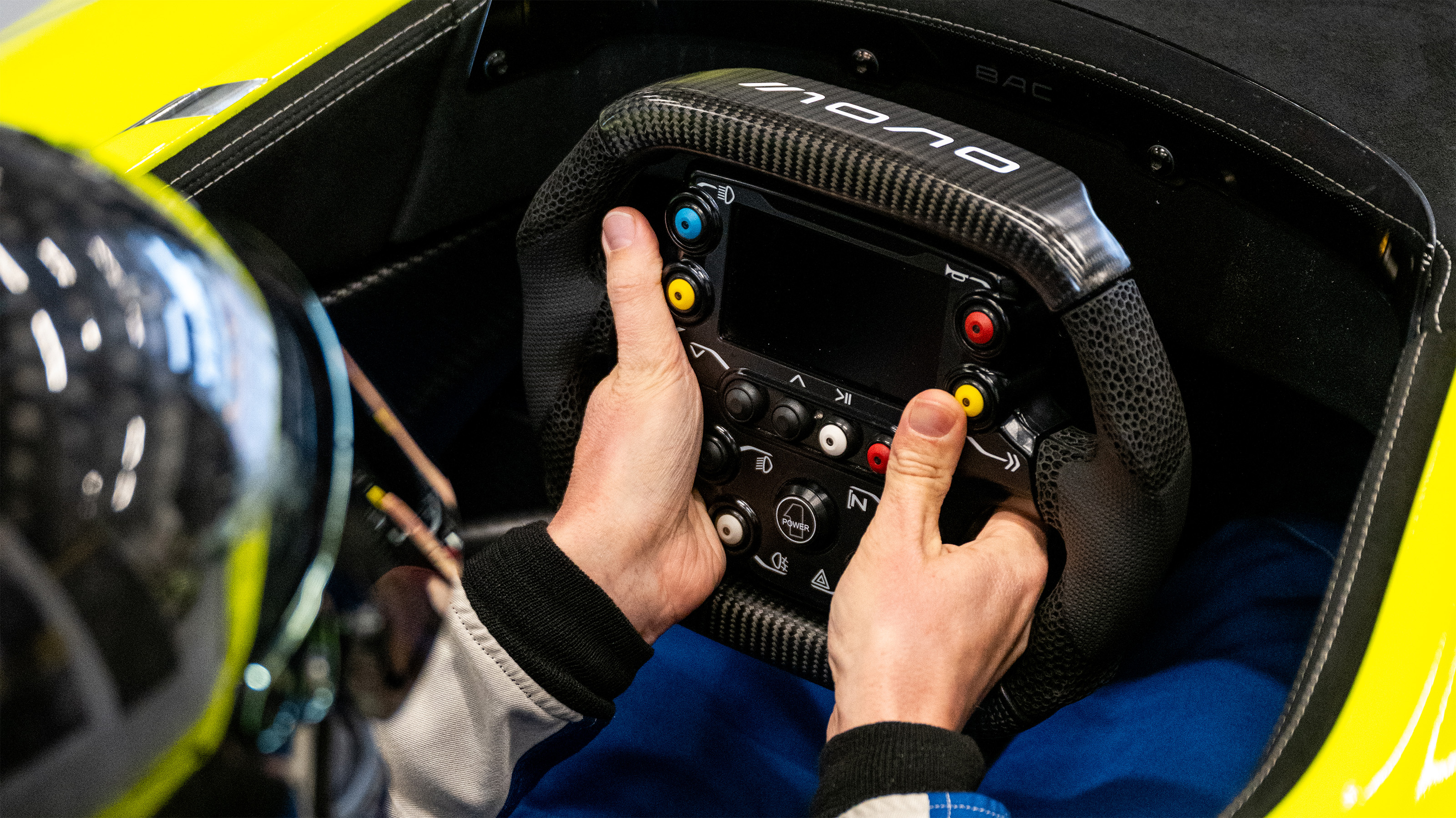 BAC Mono Cup – steering wheel