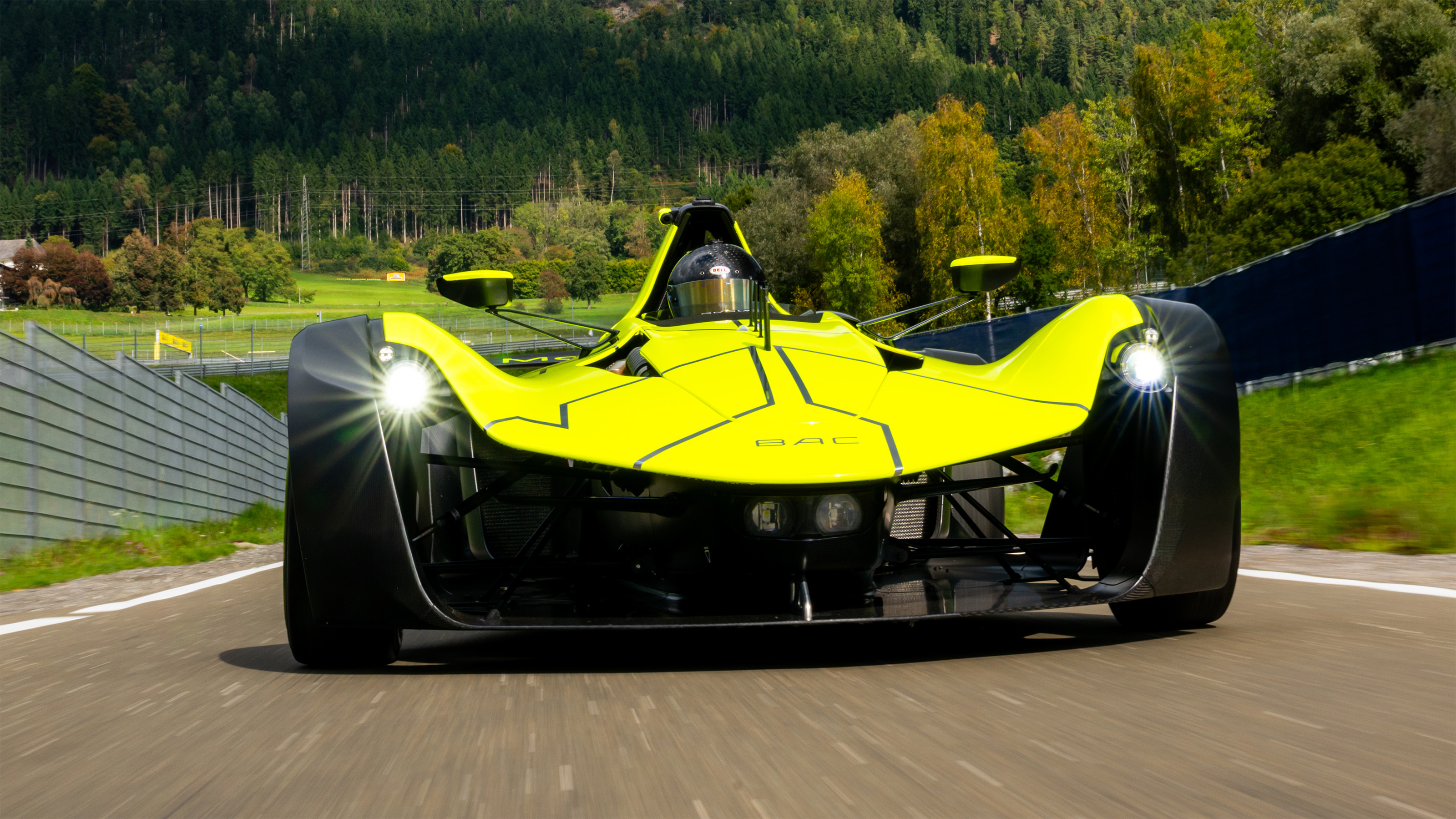 BAC Mono Cup – front