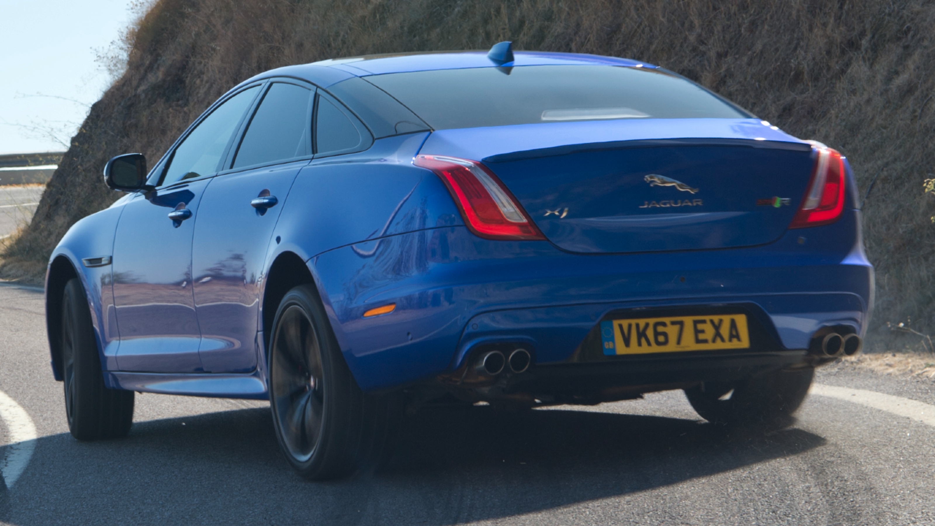 Jaguar XJR