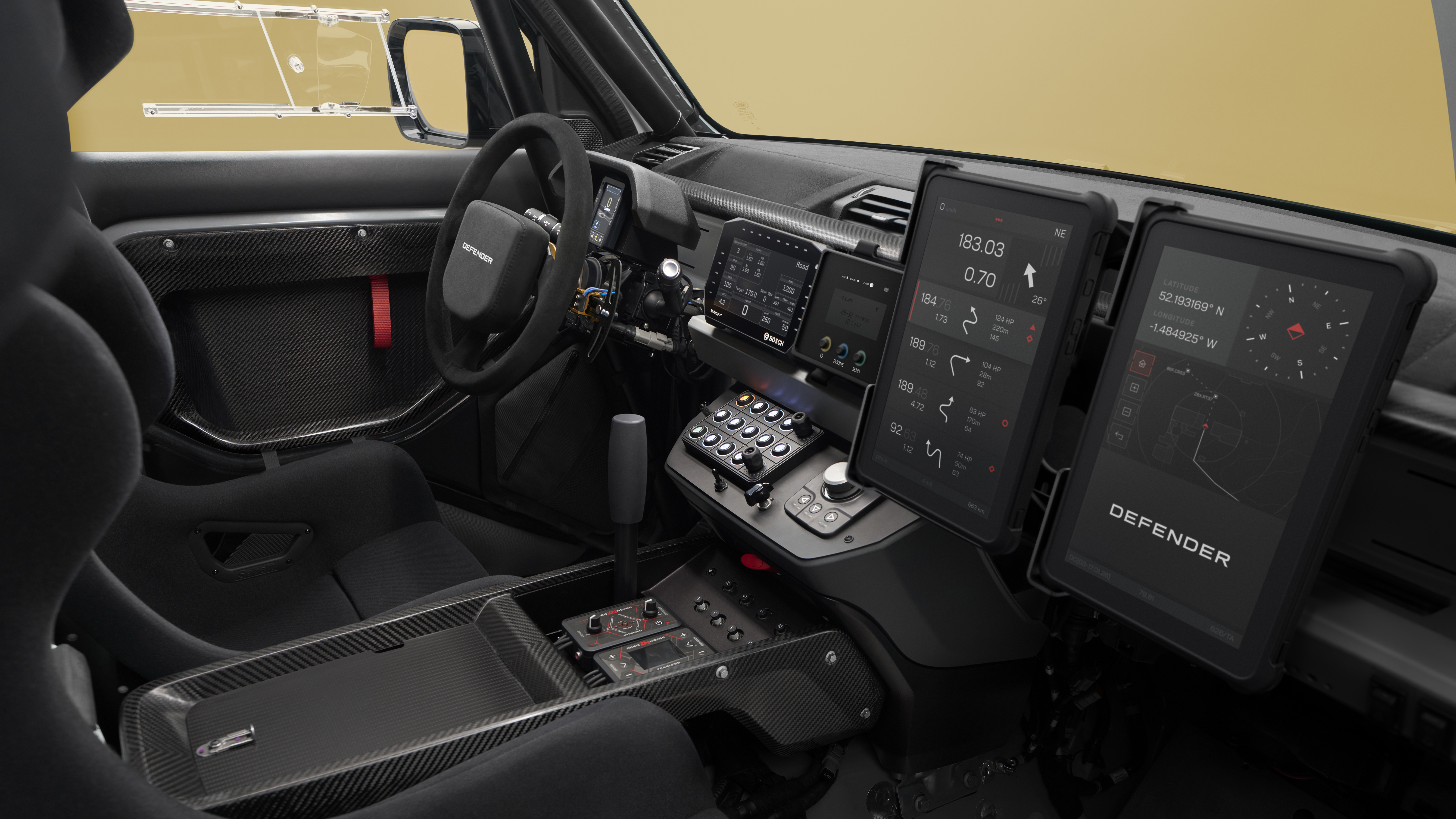 Land Rover Defender Dakar D7X-R 