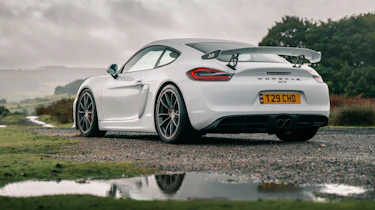 Porsche Cayman GT4 981