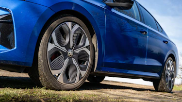 Skoda Octavia vRS hatch Mk4 facelift FF