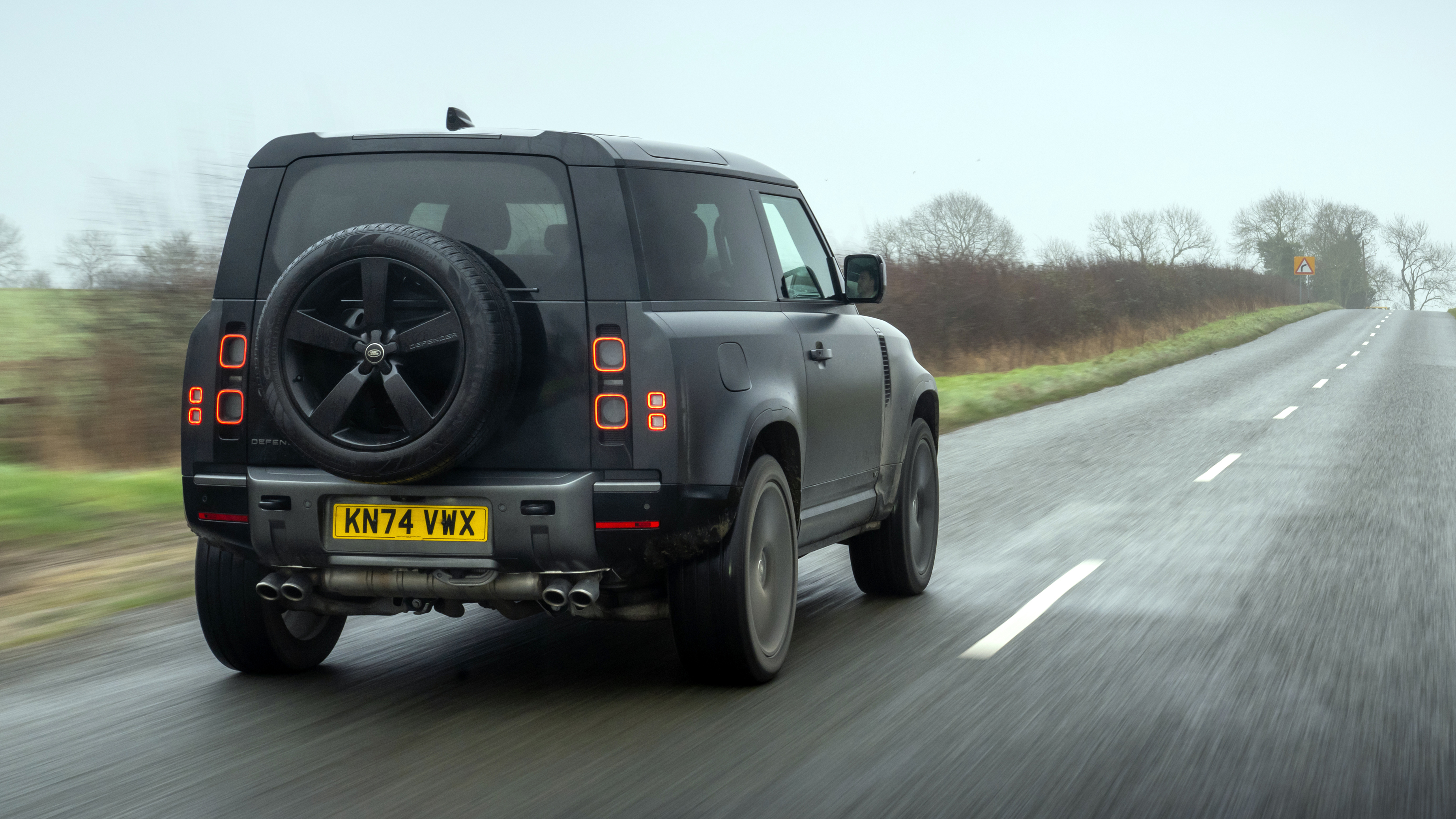 evo Fast Fleet Land Rover Defender 90 V8
