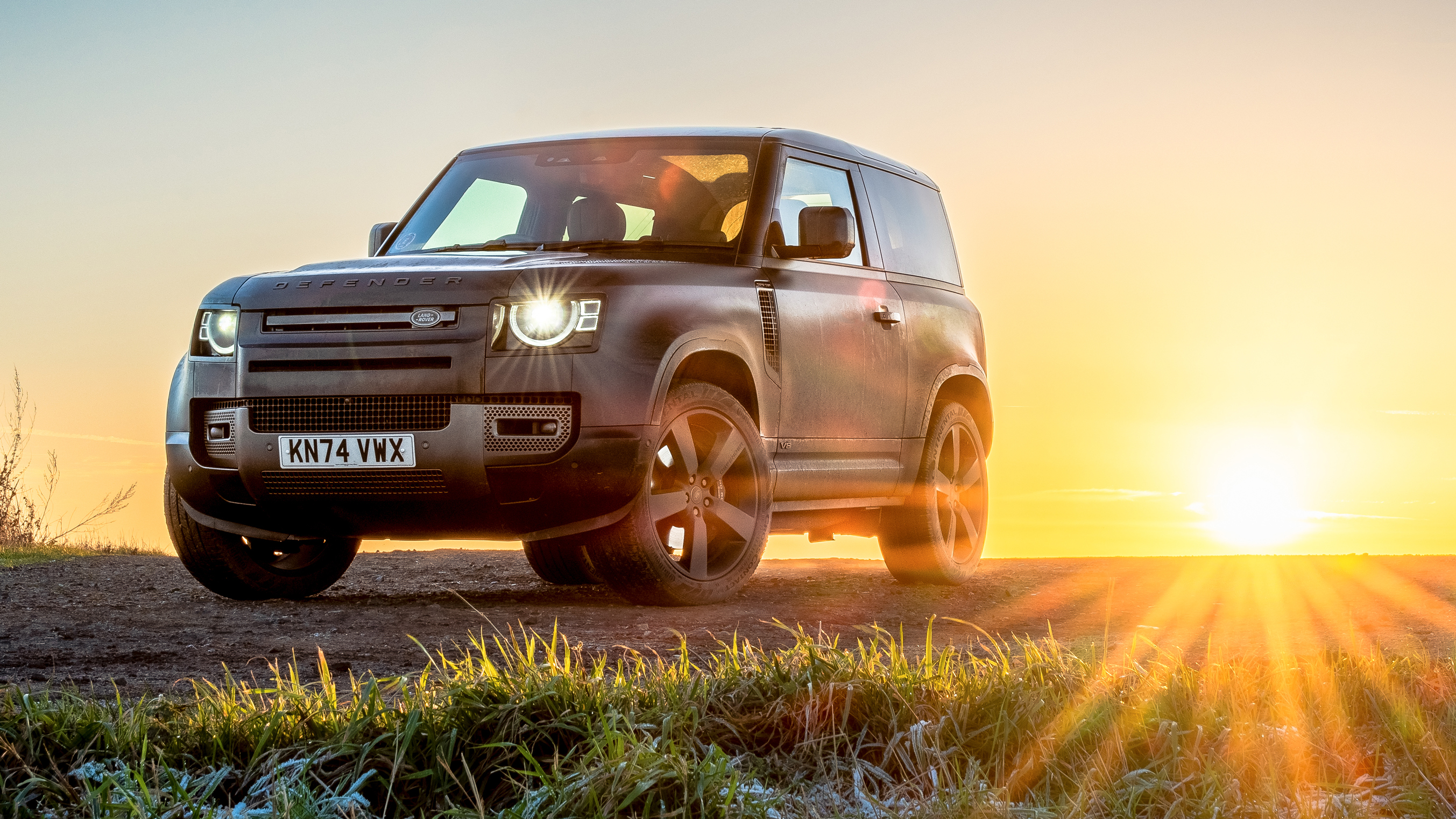 evo Fast Fleet Land Rover Defender 90 V8