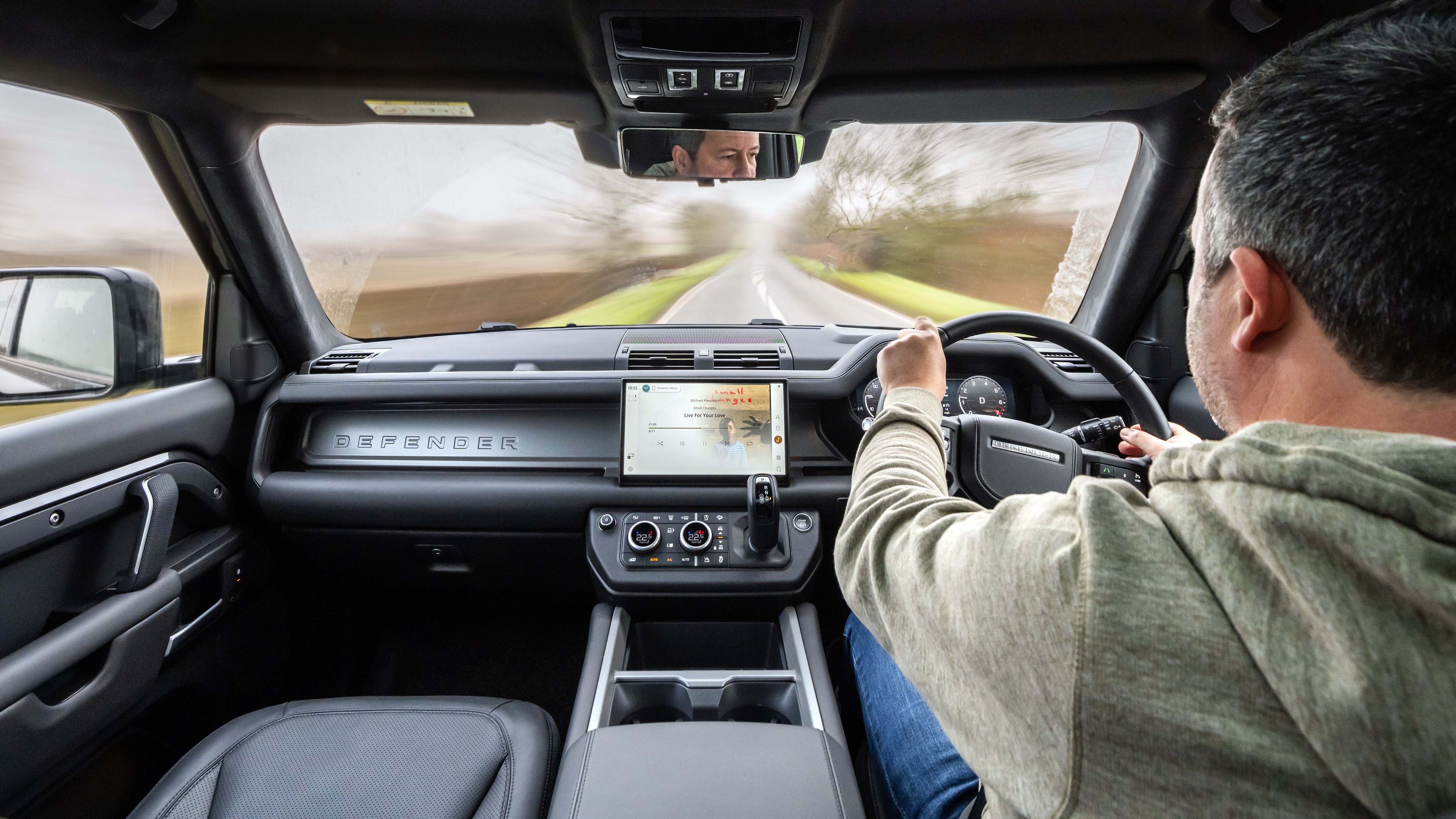 evo Fast Fleet Land Rover Defender 90 V8