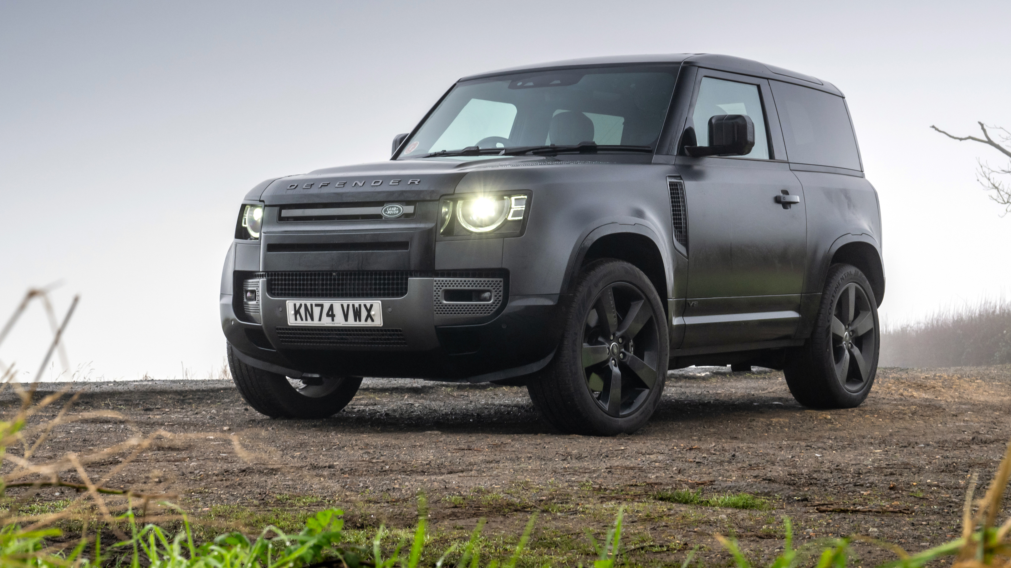 evo Fast Fleet Land Rover Defender 90 V8