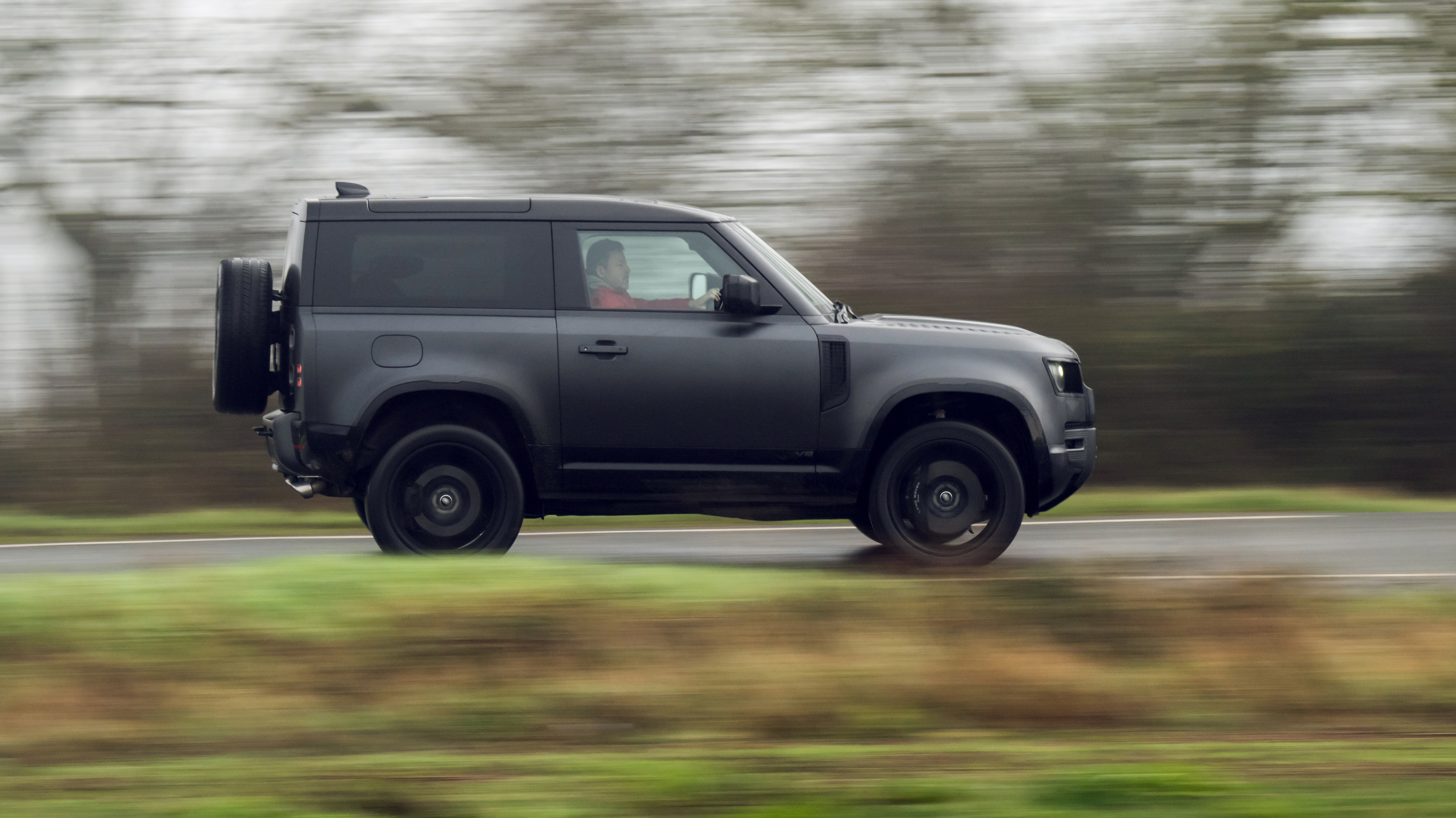 evo Fast Fleet Land Rover Defender 90 V8