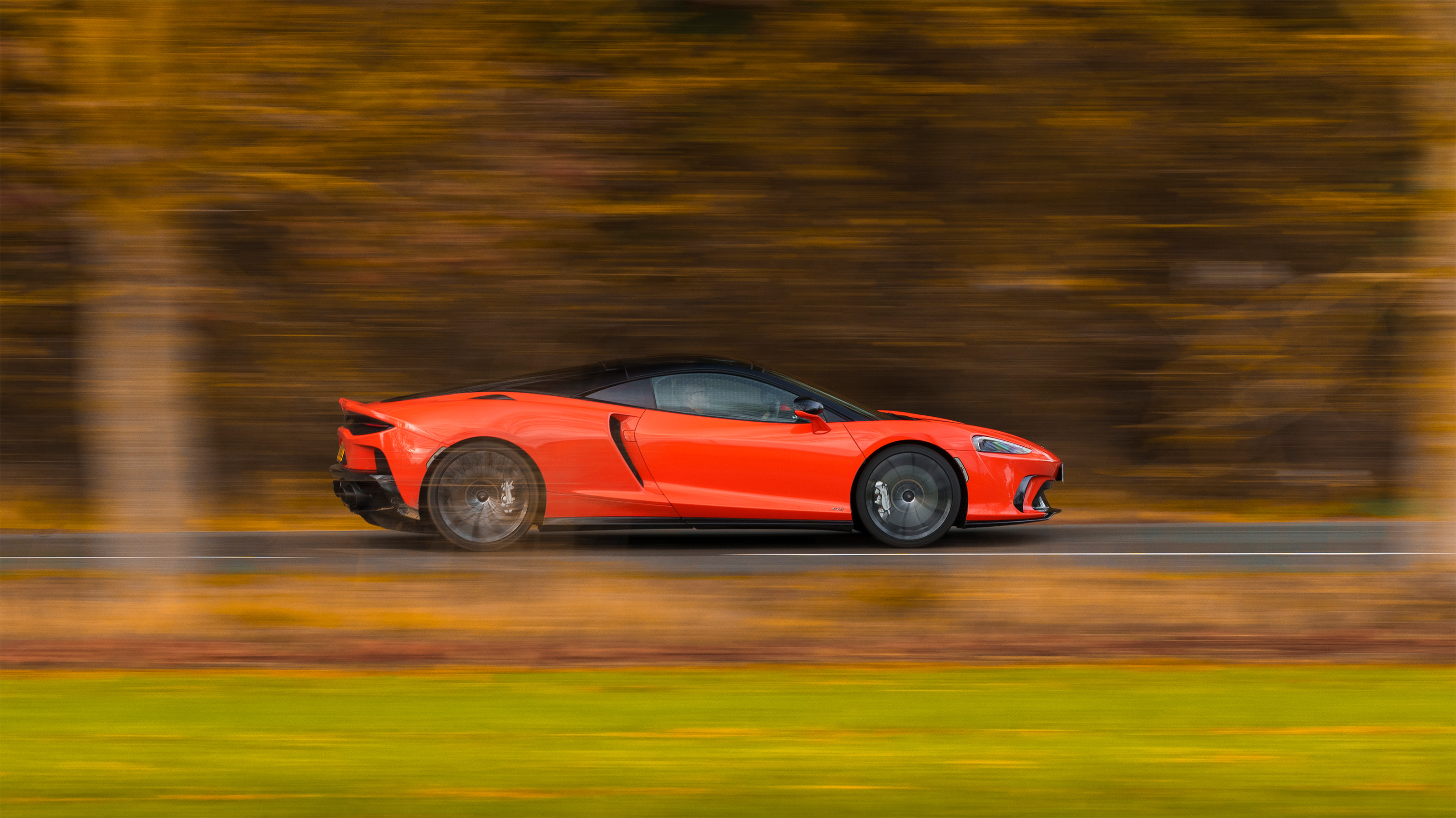 McLaren GTS – side