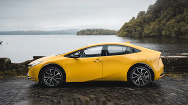 Toyota Prius – side