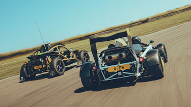Ariel Atom 4R v Ariel Nomad 2