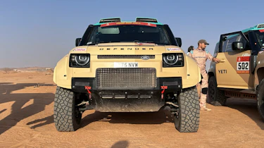 Defender Dakar D7X R