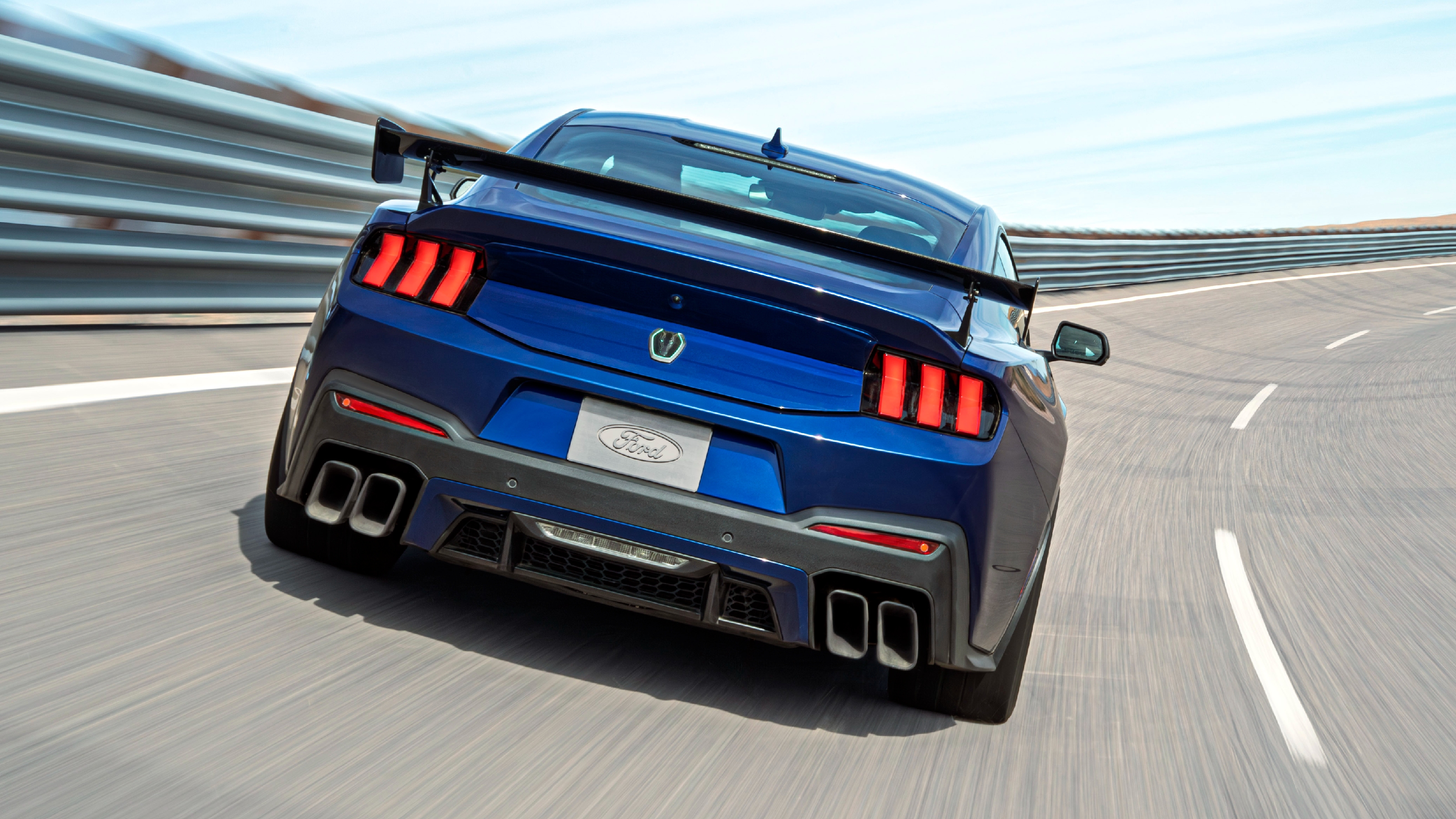 Ford Mustang Dark Horse SC