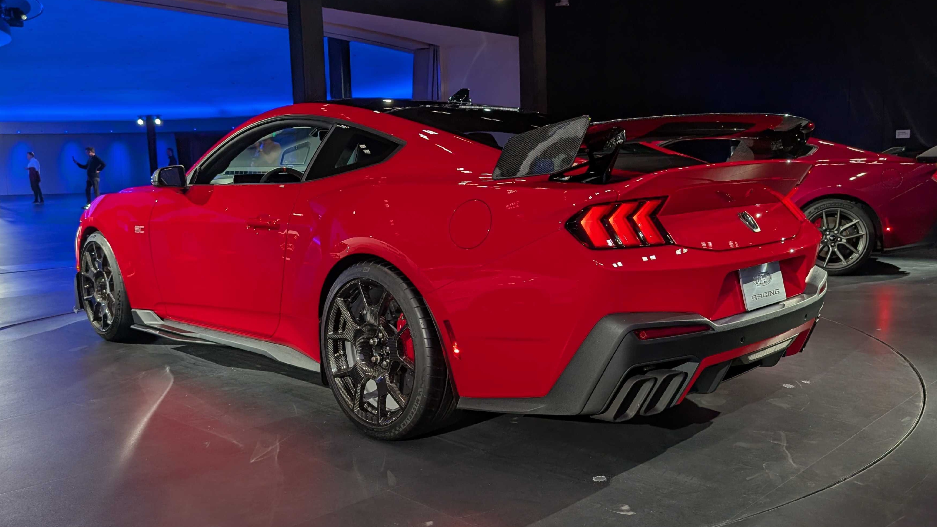 Ford Mustang Dark Horse SC