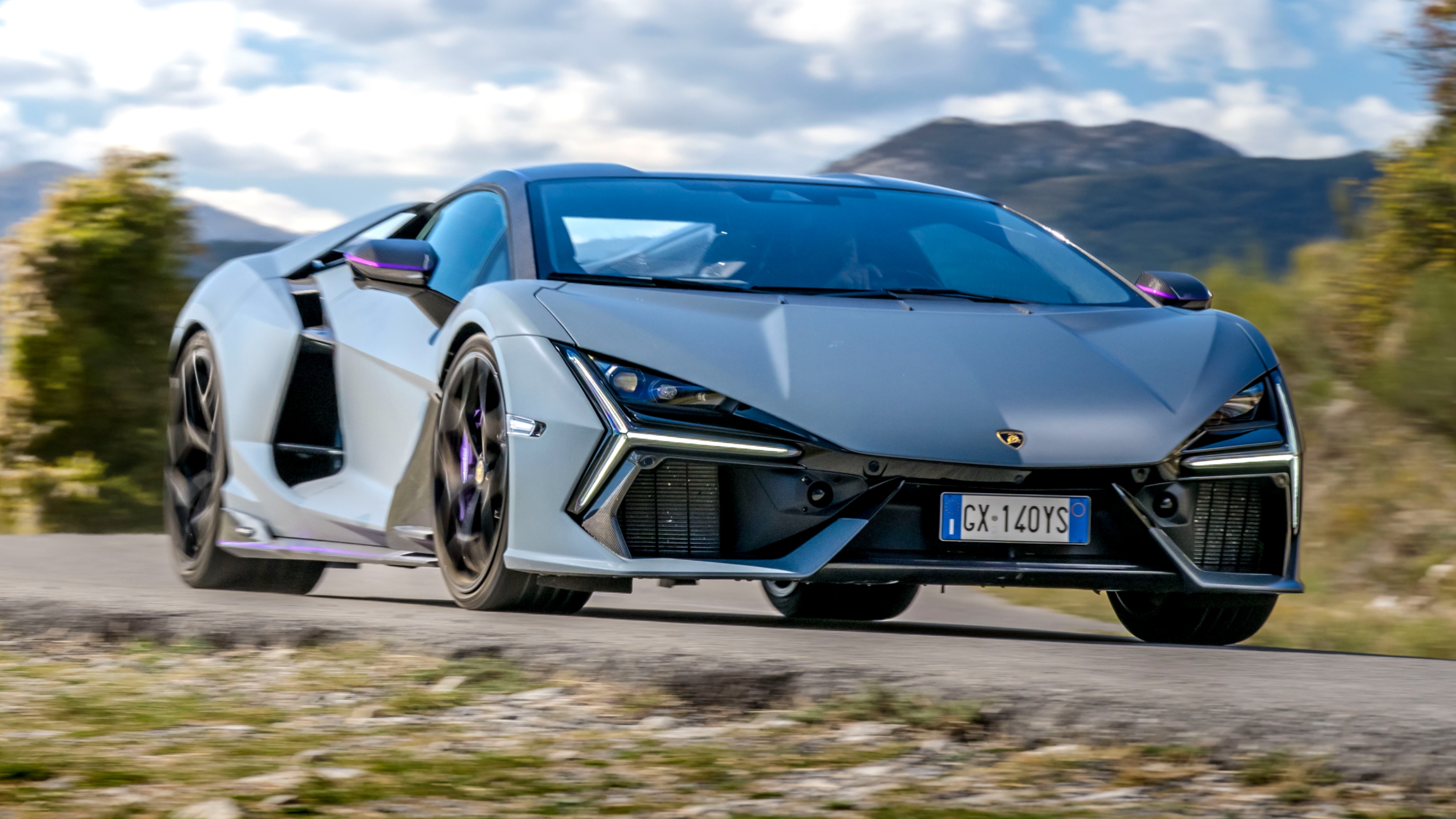 Lamborghini Revuelto