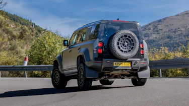 Land Rover Defender Octa – rear