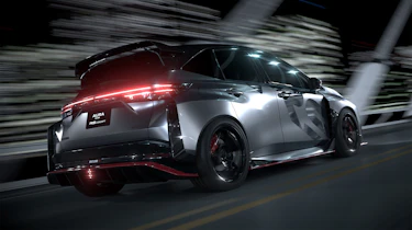 Nissan Aura Nismo RS – rear