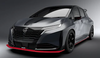 Nissan Aura Nismo RS – front
