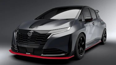 Nissan Aura Nismo RS – front