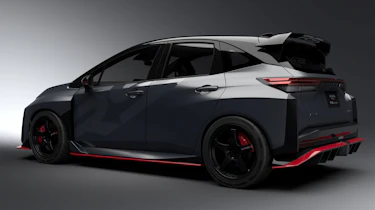 Nissan Aura Nismo RS – side