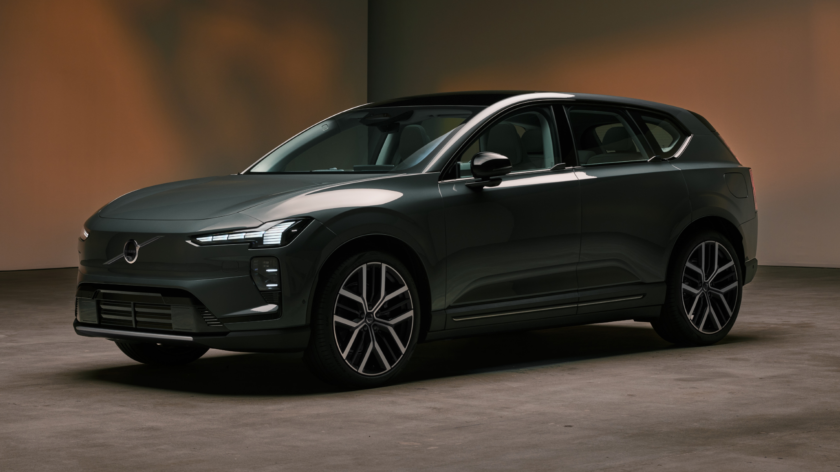 Volvo EX60