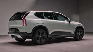 Volvo EX60 Cross Country