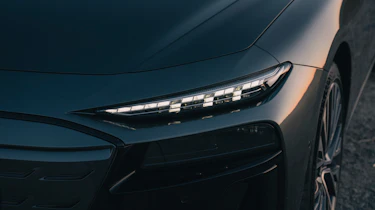 Audi A6 e tron