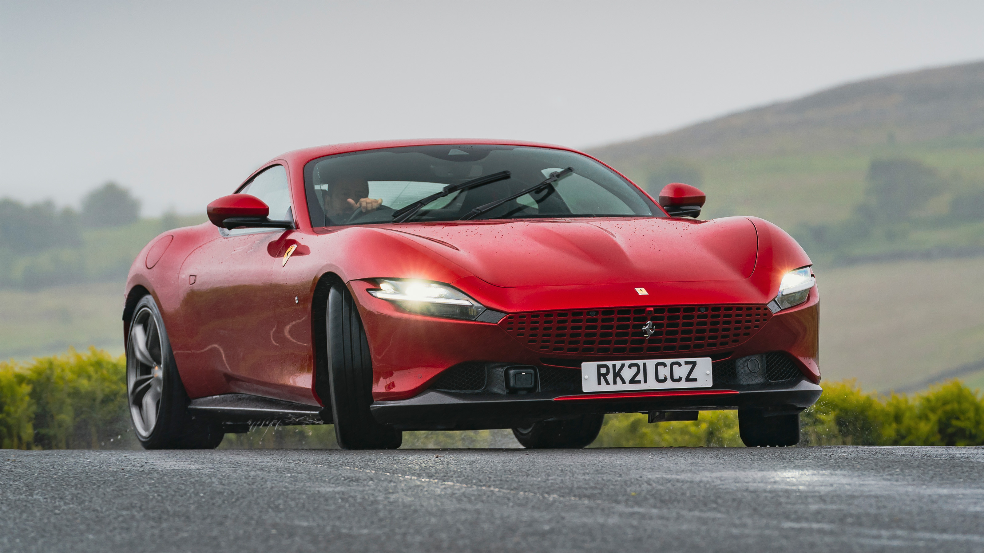 Ferrari Roma – front