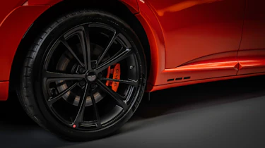 Genesis GV60 Magma