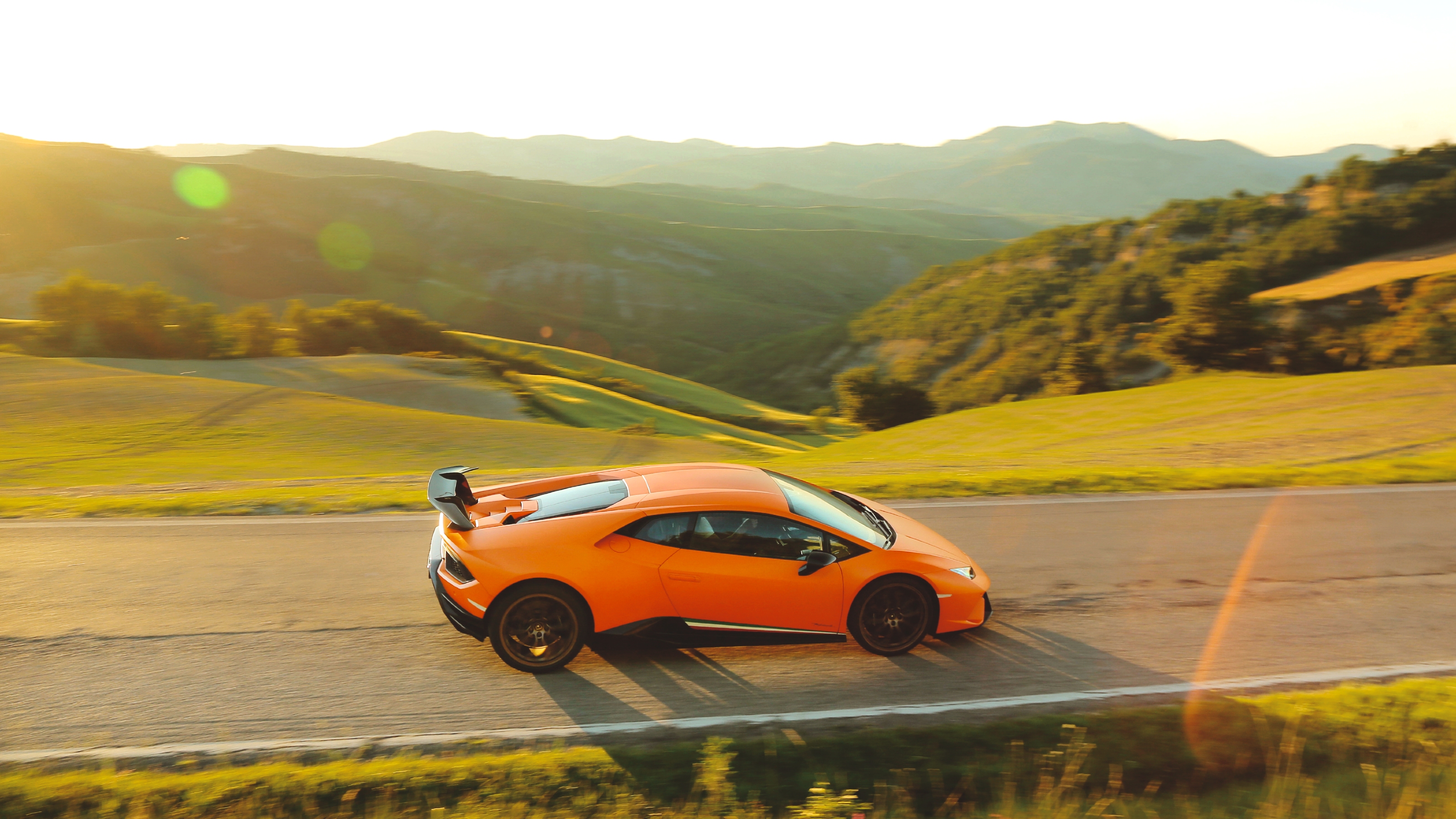 Lamborghini Huracán Performante side
