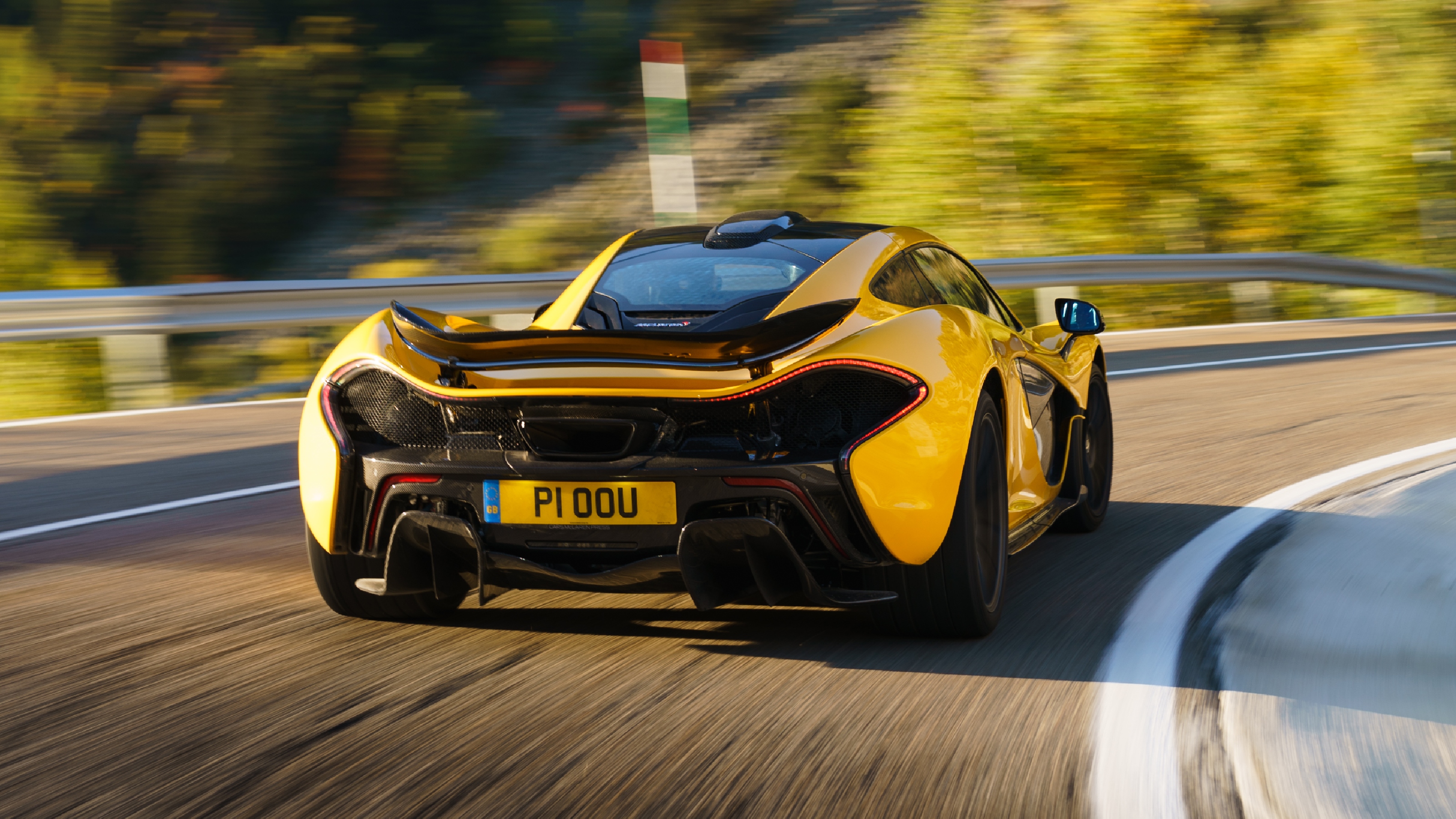 McLaren P1