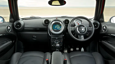 Mini Paceman interior