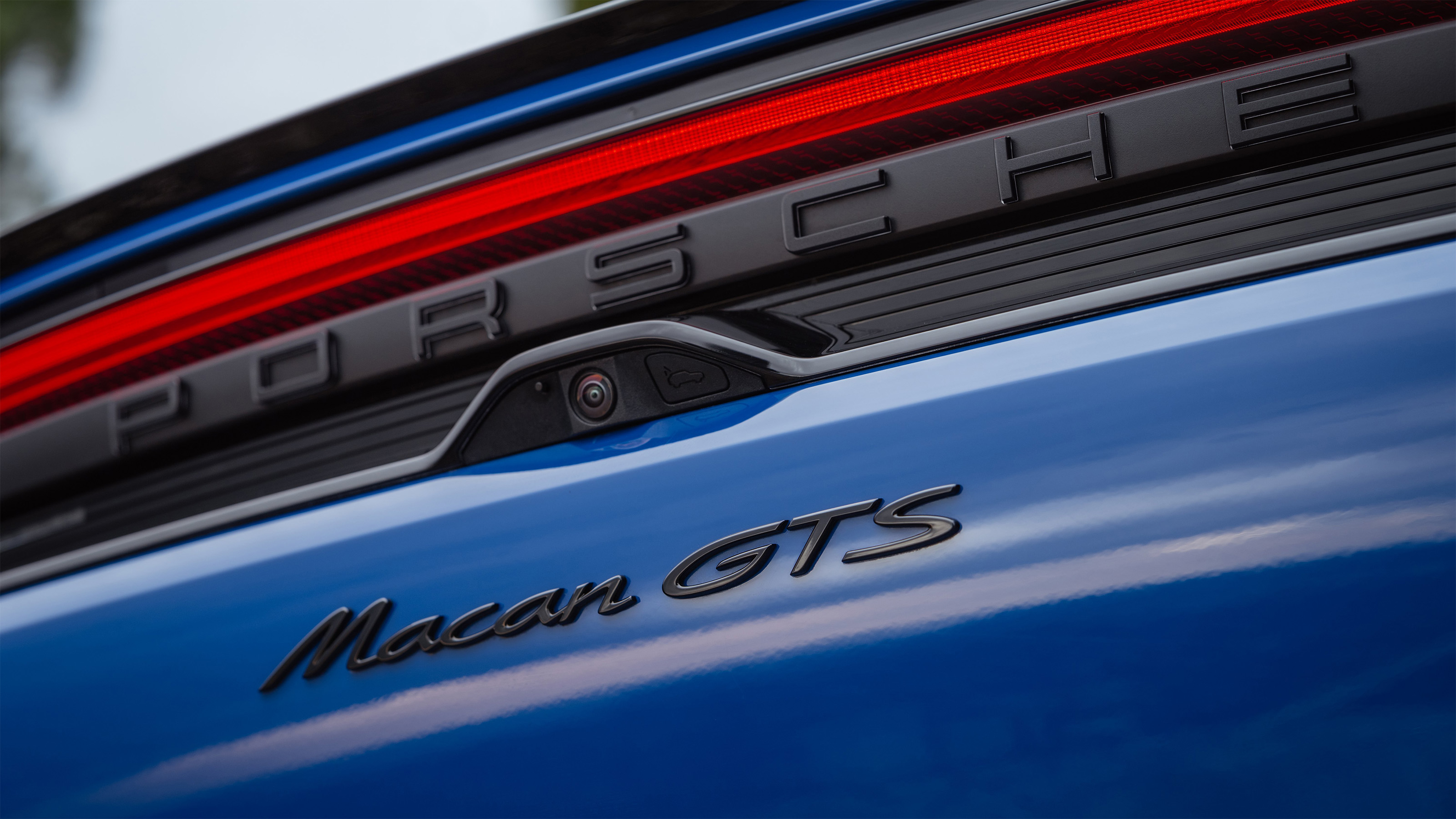 Porsche Macan GTS Electric – rear