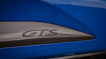 Porsche Macan GTS Electric – badge