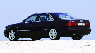 Audi S8 (D2)