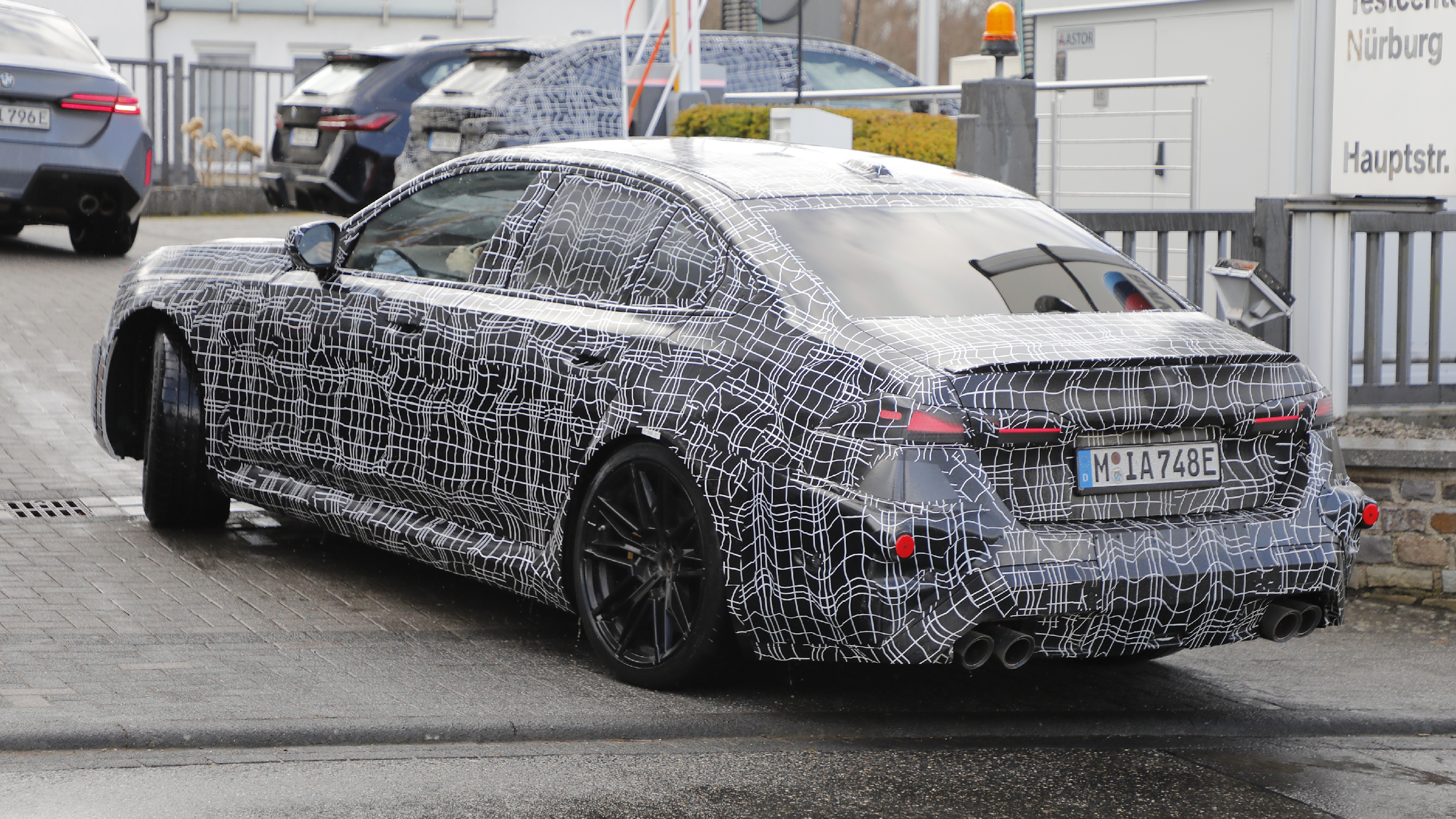 BMW M5 facelift 2027