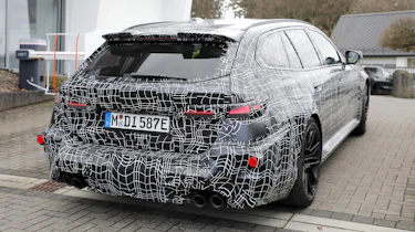 BMW M5 facelift 2027