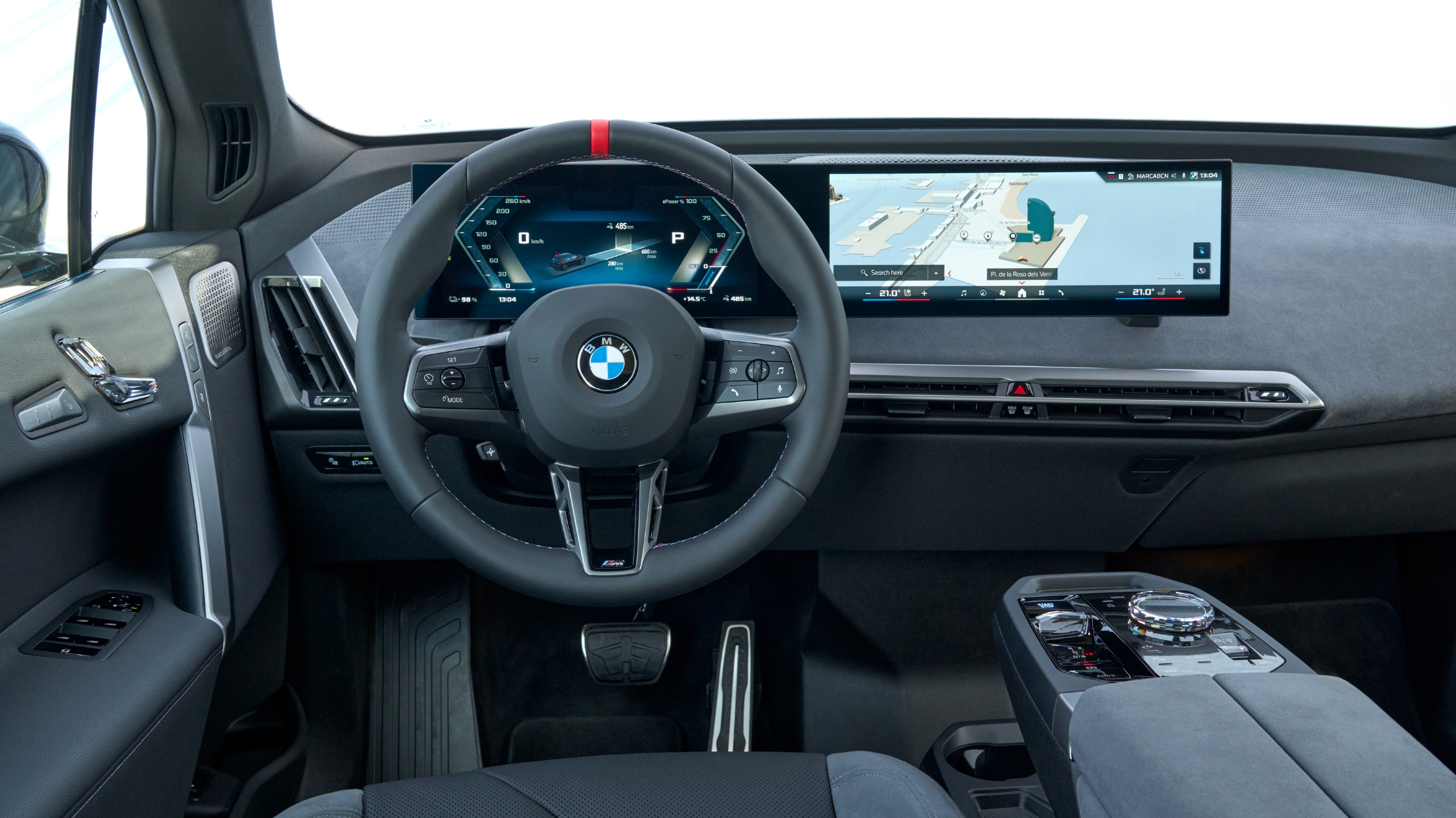 BMW iX M70