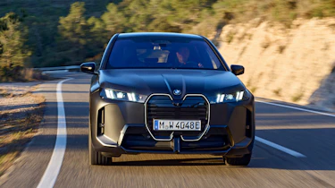 BMW iX M70