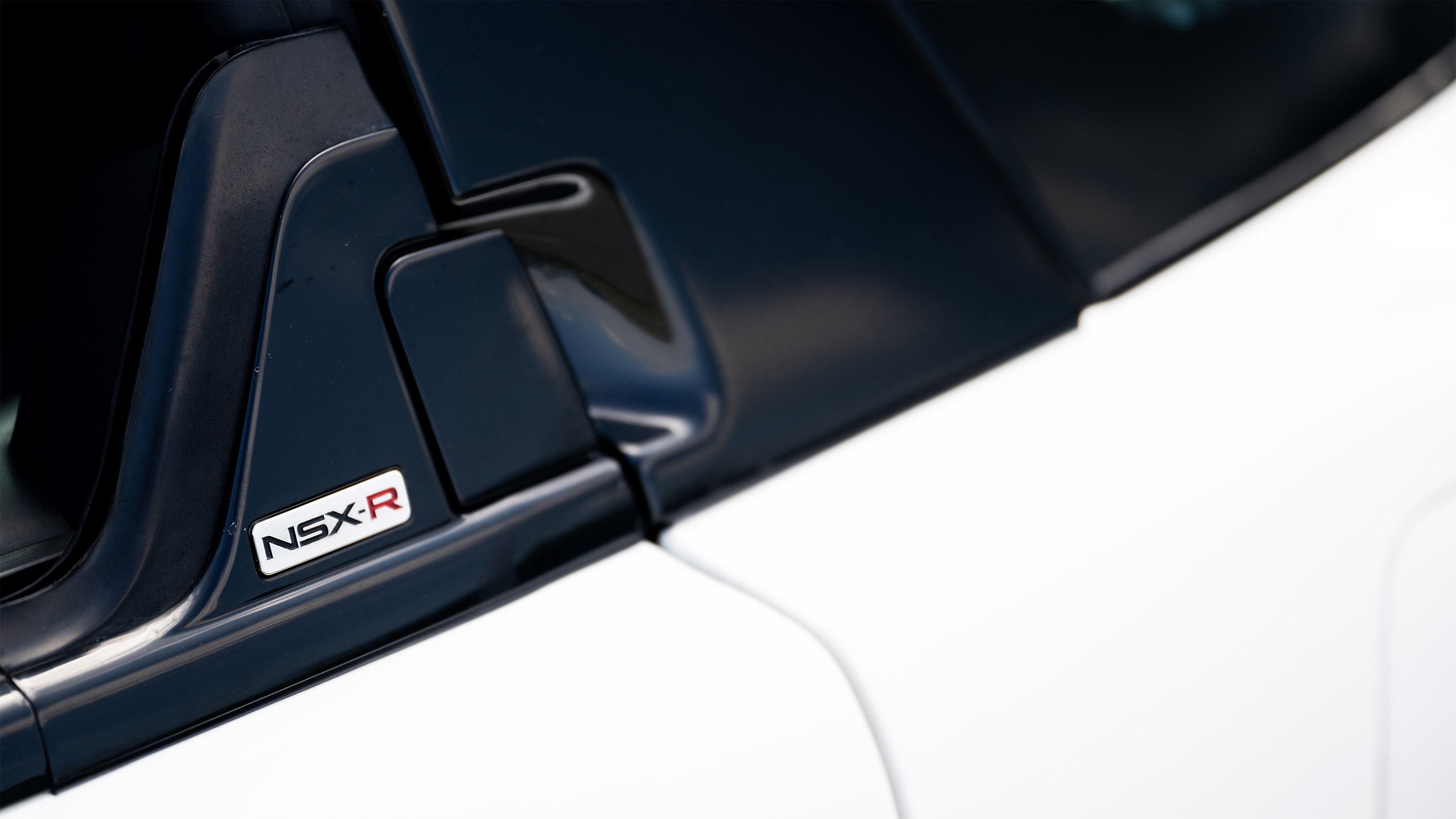Honda NSX-R – door handle
