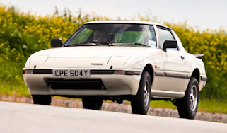 Mazda RX-7 FB – front