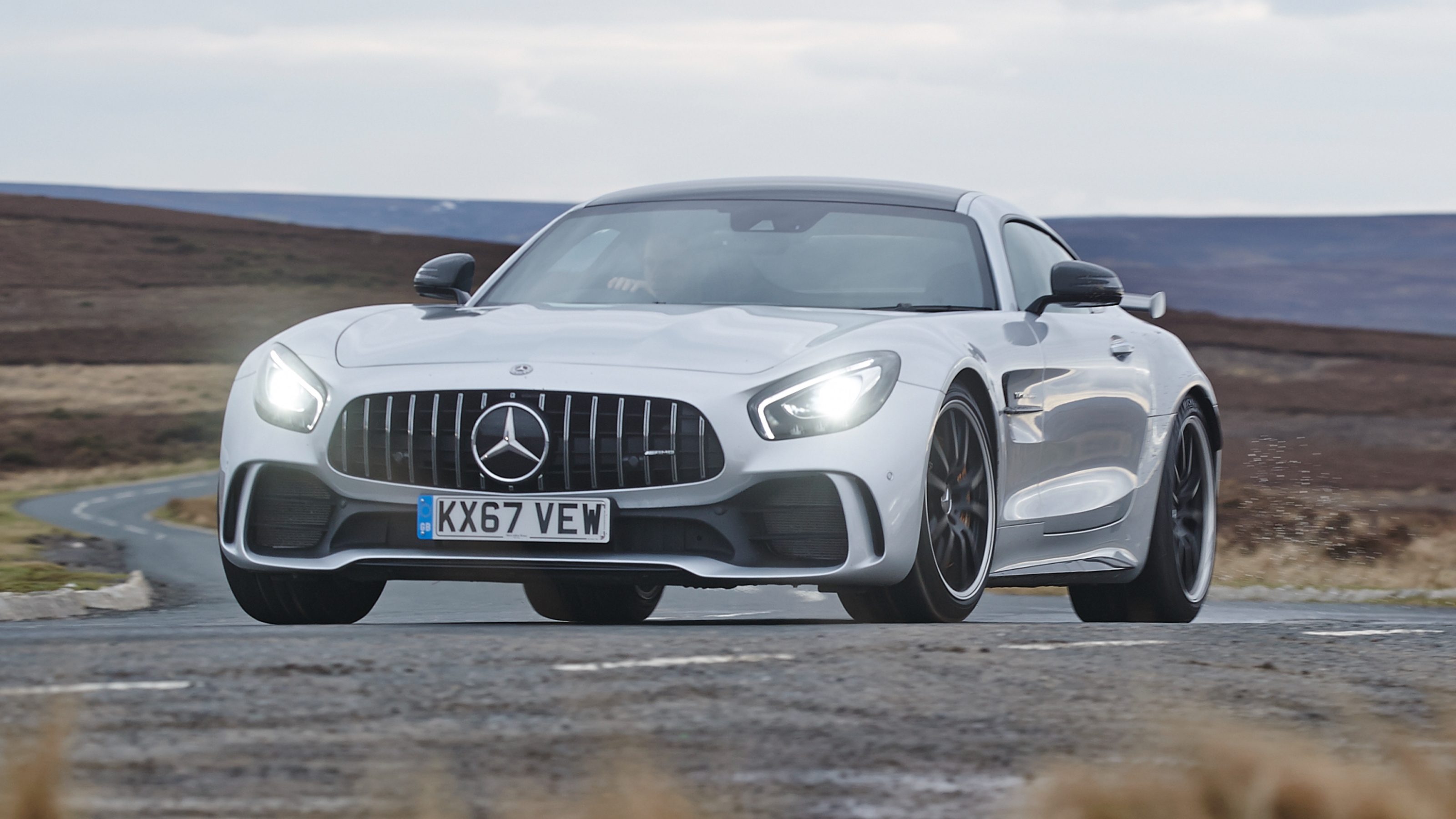Mercedes-AMG GT R