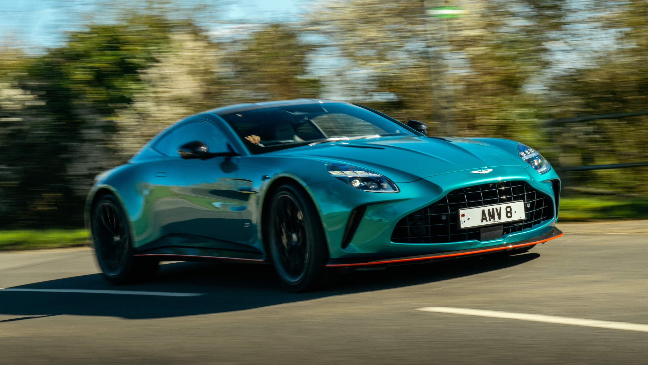 Aston Martin Vantage S