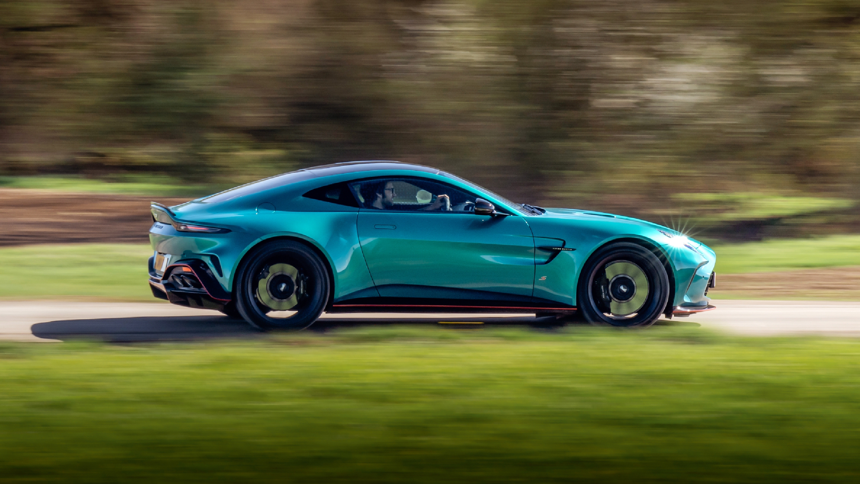 Aston Martin Vantage S side
