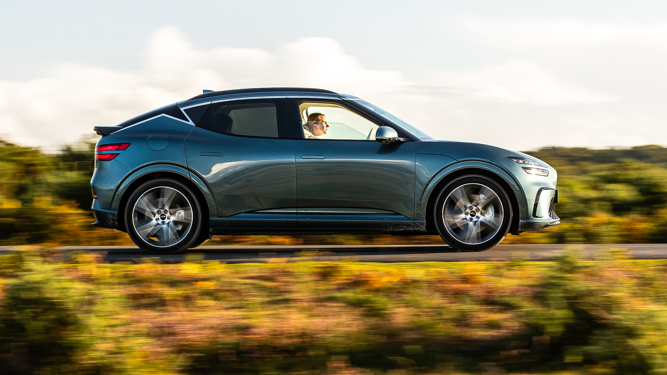 Genesis GV60 
