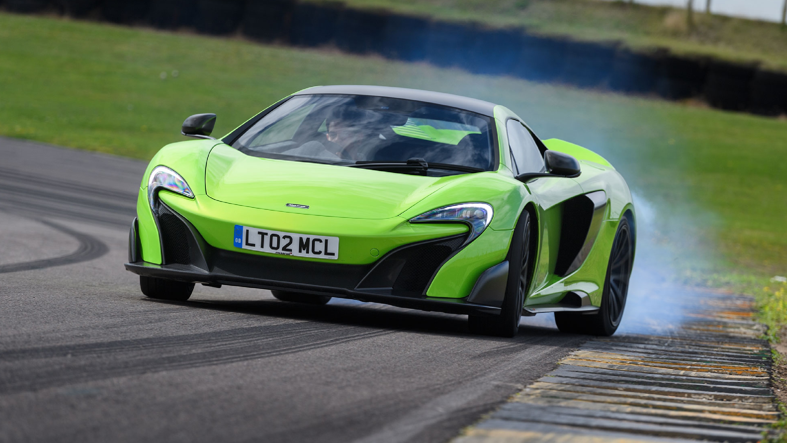 McLaren 675LT front