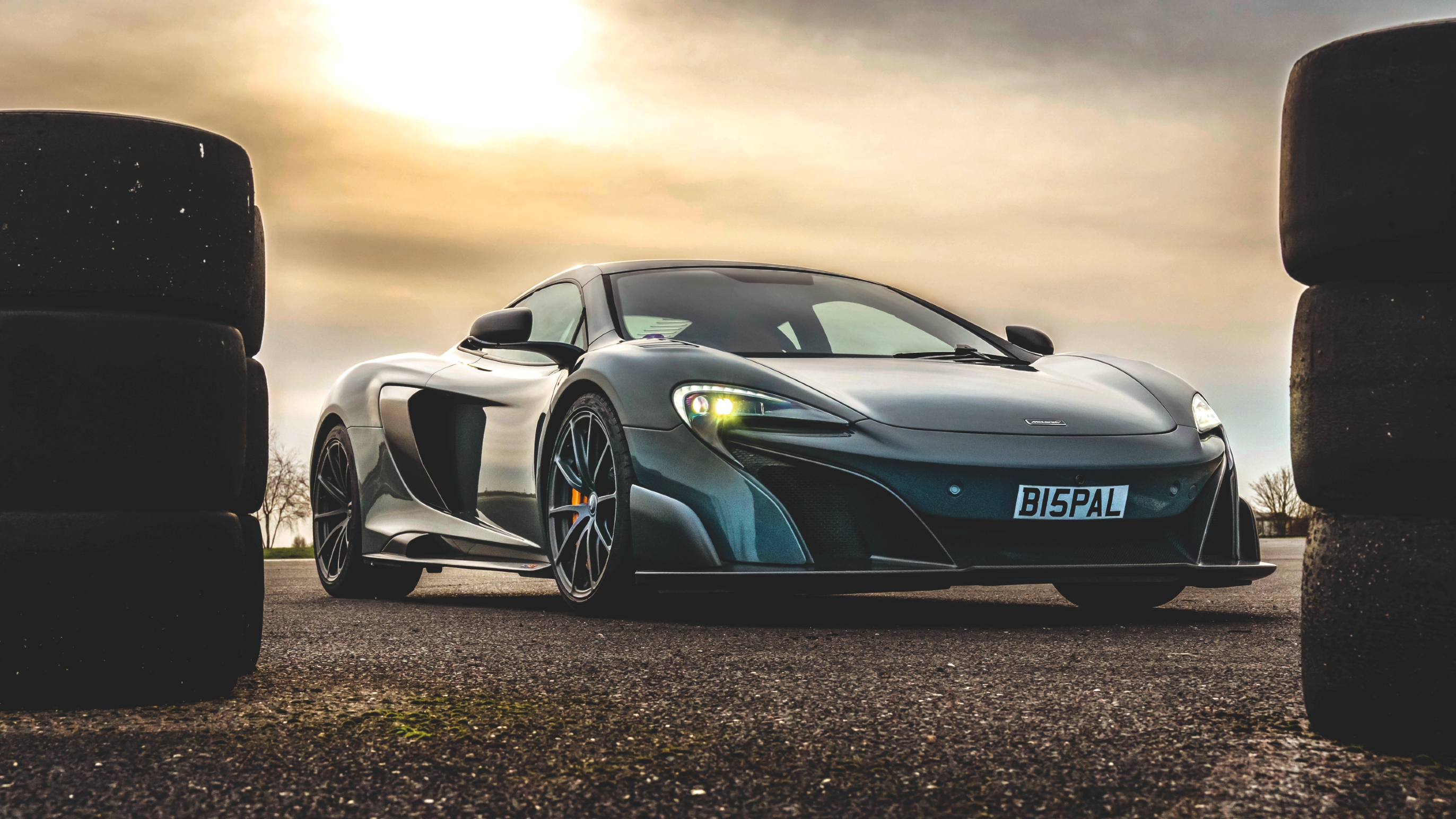 McLaren 675LT front